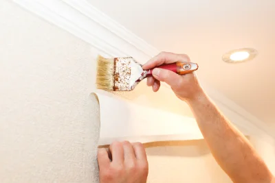 Pose de papier peint à Caharet — revêtements muraux et toiles de verre